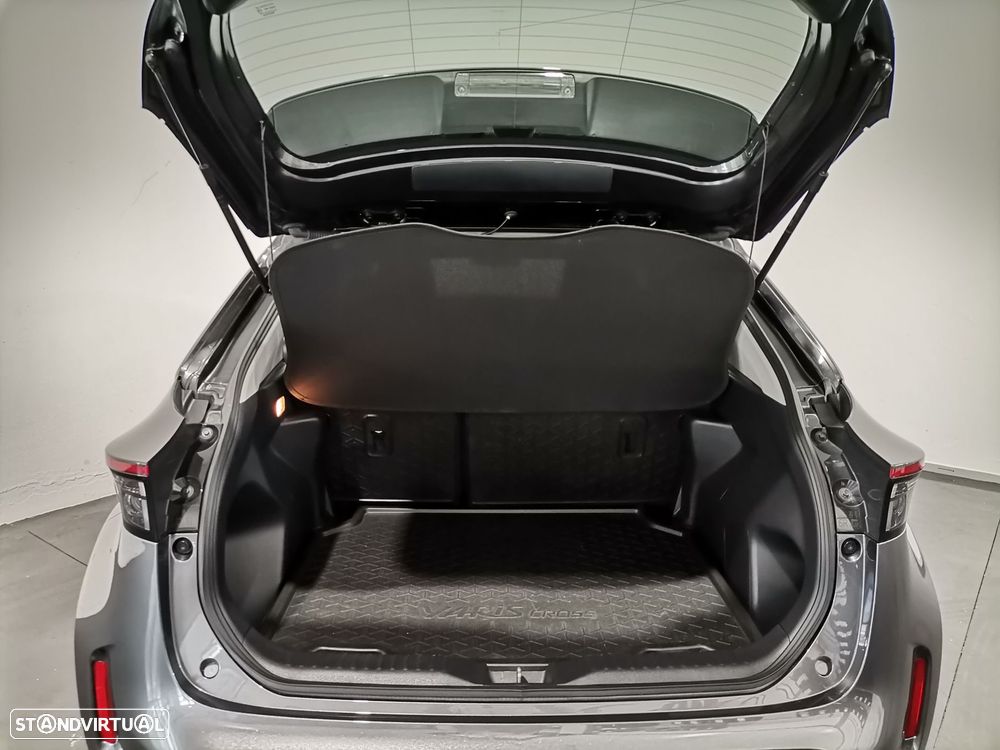 Toyota Yaris Cross 1.5 HDF Comfort Plus - 11