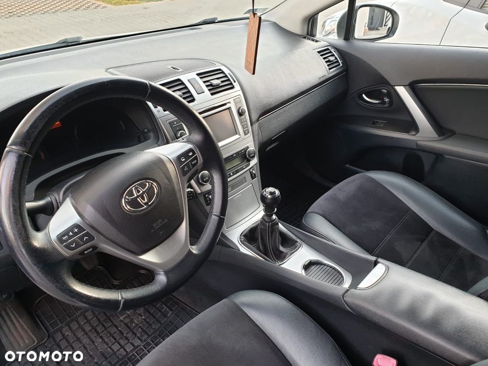 Toyota Avensis 2.0 D-4D Style - 5