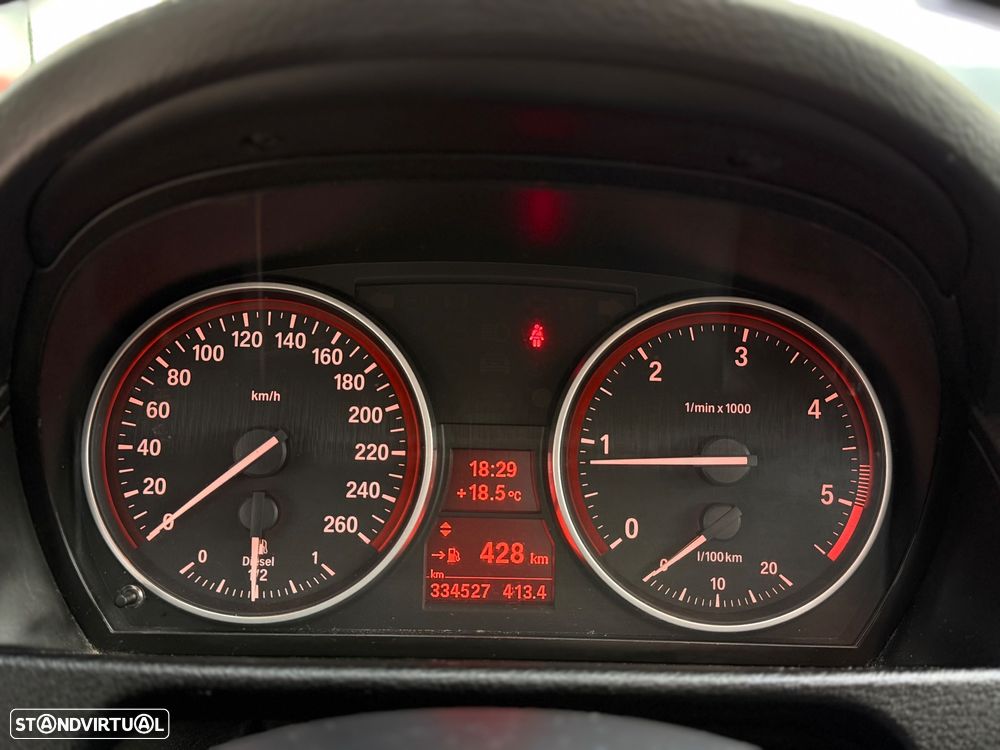 BMW X1 sDrive18d - 12