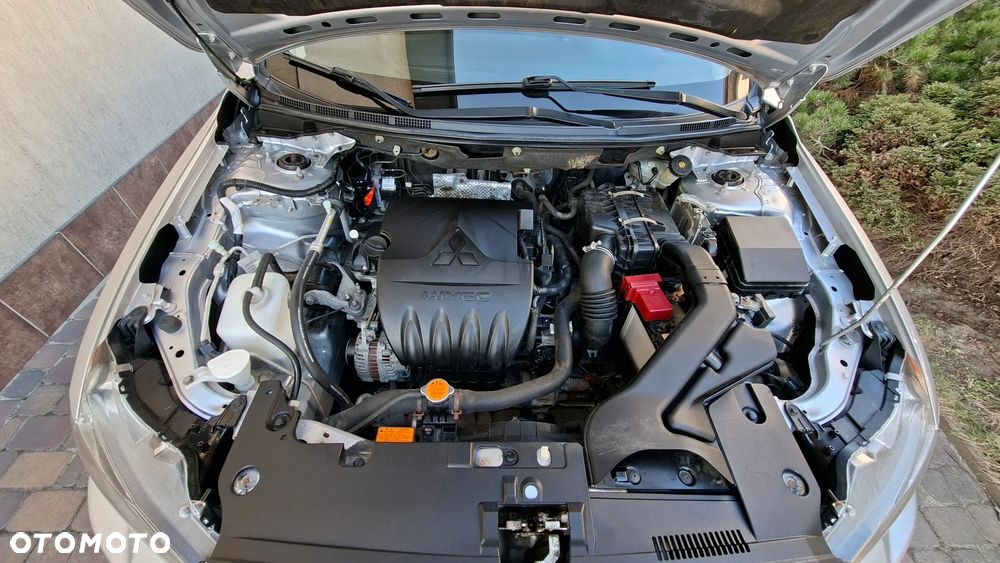 Mitsubishi Lancer 1.5 - 34