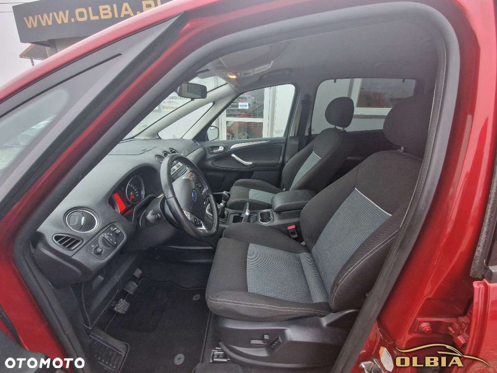 Ford S-Max - 13