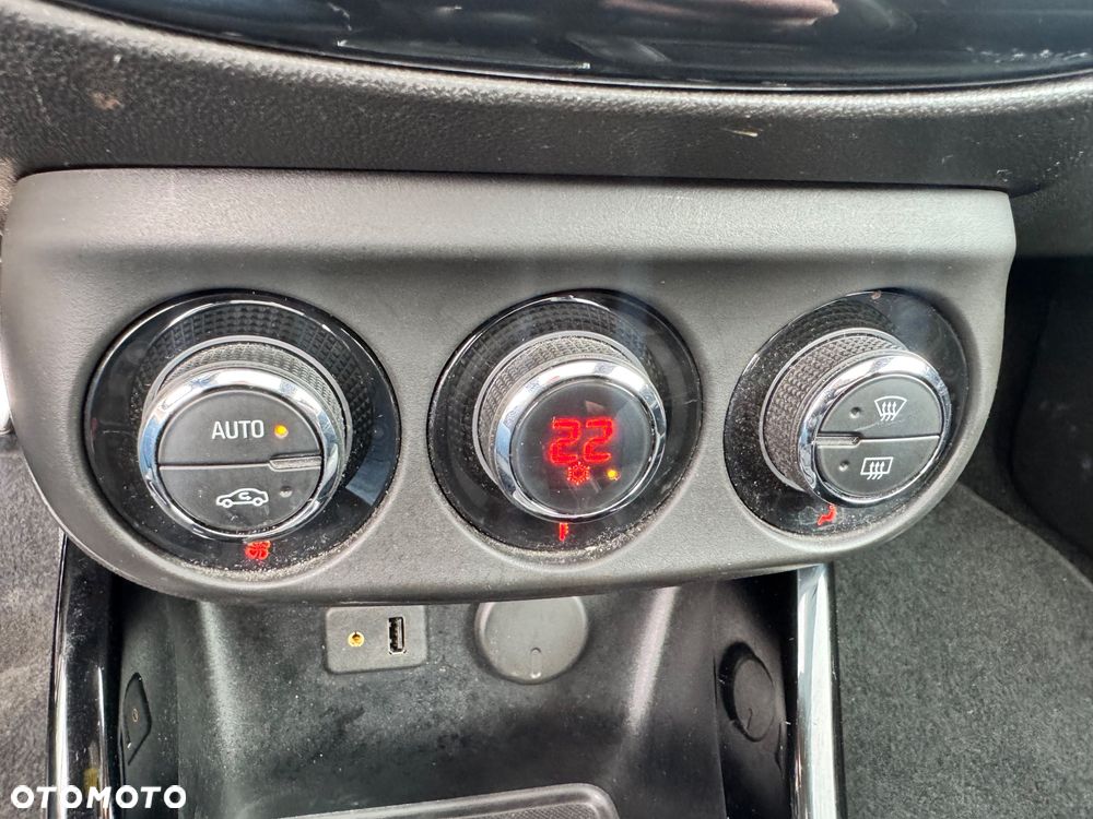 Opel Adam 1.4 White Link - 21