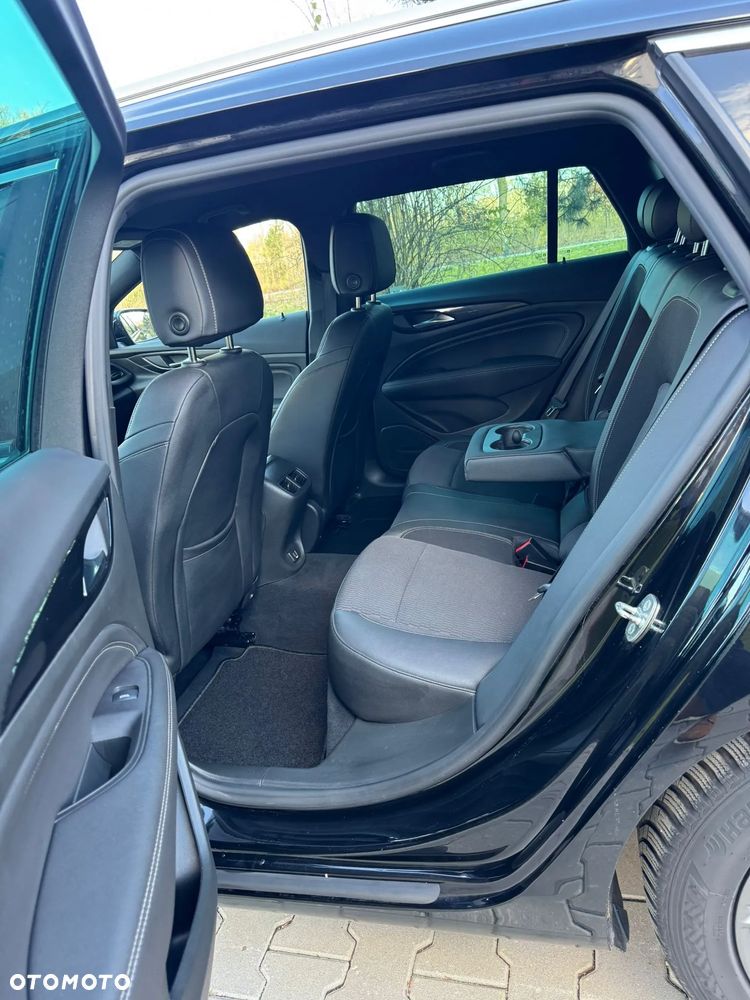 Opel Insignia 2.0 - 24