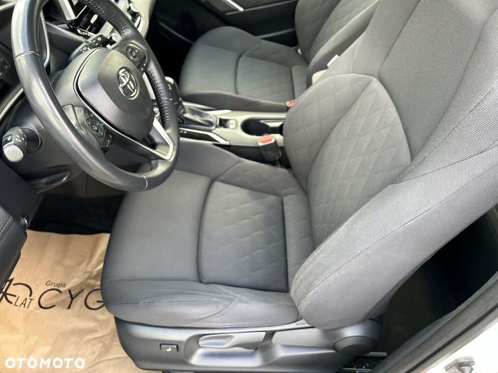 Toyota Corolla Cross - 16