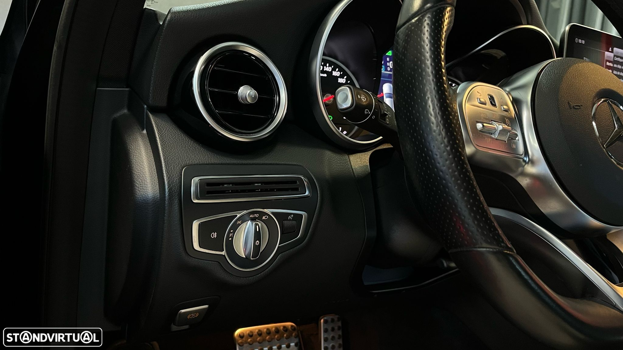 Mercedes-Benz C 300 de AMG Line - 42