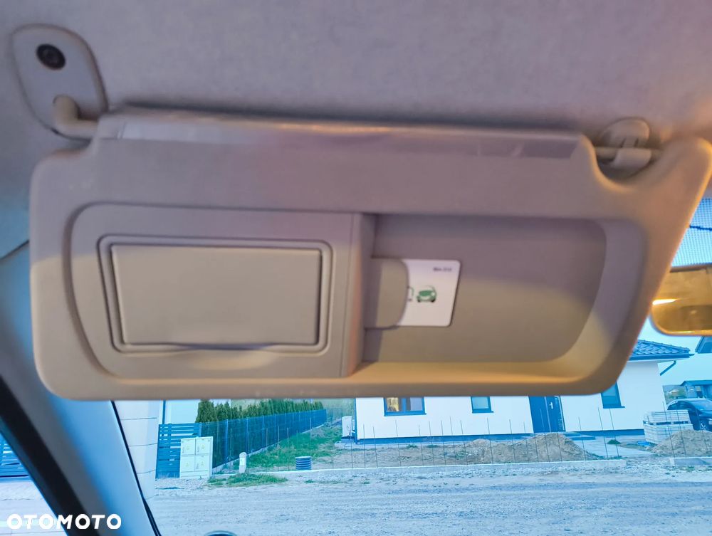 Dacia Lodgy 1.3 TCe Laureate S&S - 20