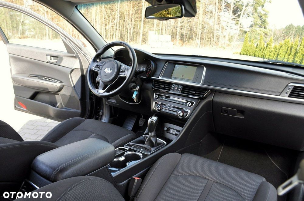 Kia Optima - 24