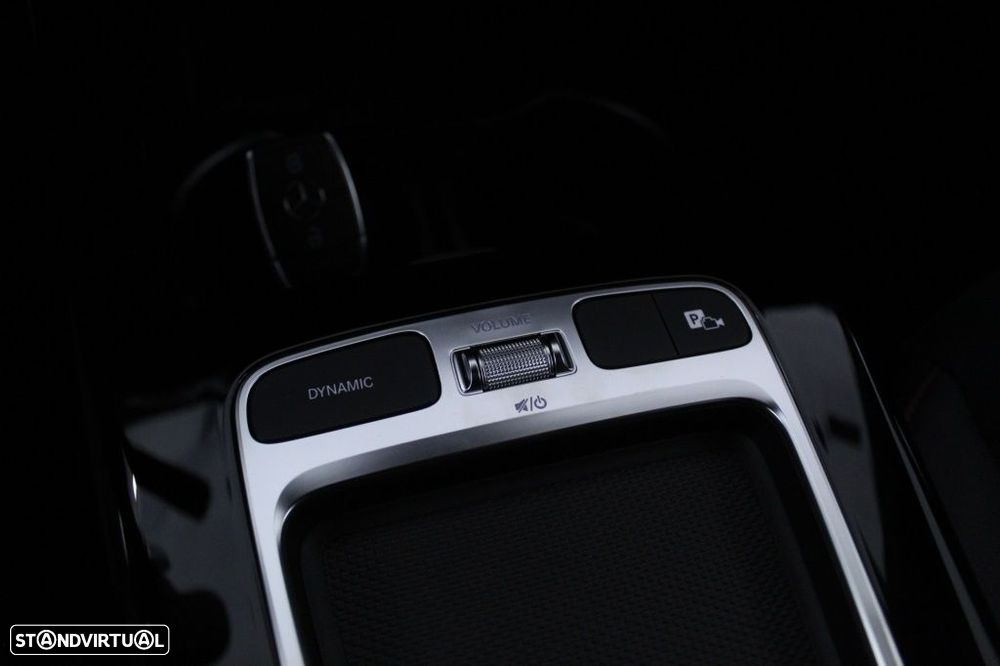 Mercedes-Benz A 250 e AMG Line - 30