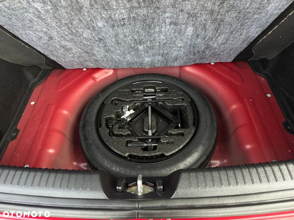 Kia Ceed - 14