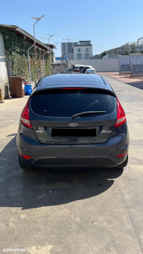 Ford Fiesta - 8