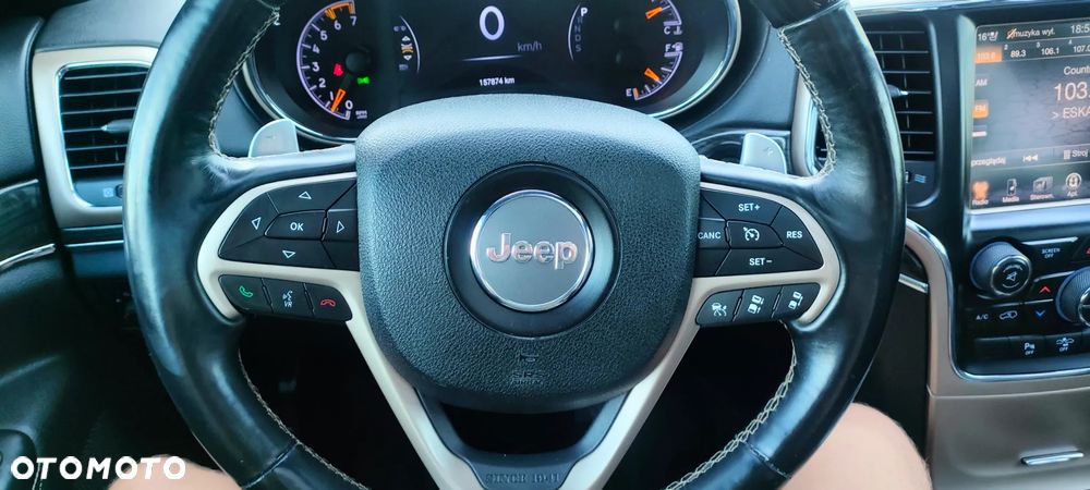 Jeep Grand Cherokee - 15