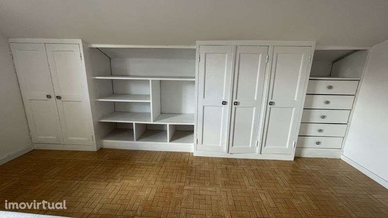 T2 com boas áreas e lugar de estacionamento - Grande imagem: 5/8