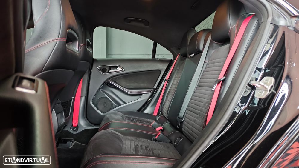 Mercedes-Benz CLA 45 AMG 4Matic Speedshift DCT 7G - 23