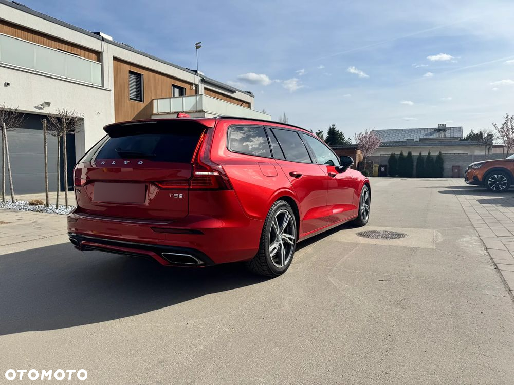 Volvo V60 T5 R-Design - 4
