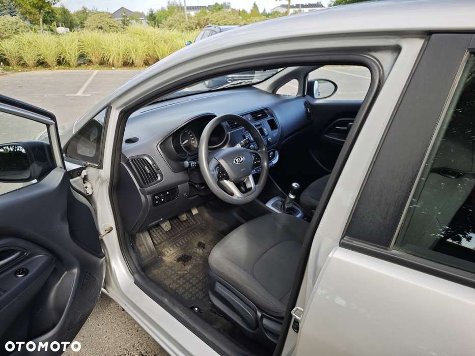 Kia Rio 1.2 M - 3