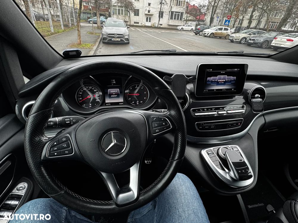 Mercedes-Benz V 220 CDI Lang 7G-TRONIC Avantgarde - 12