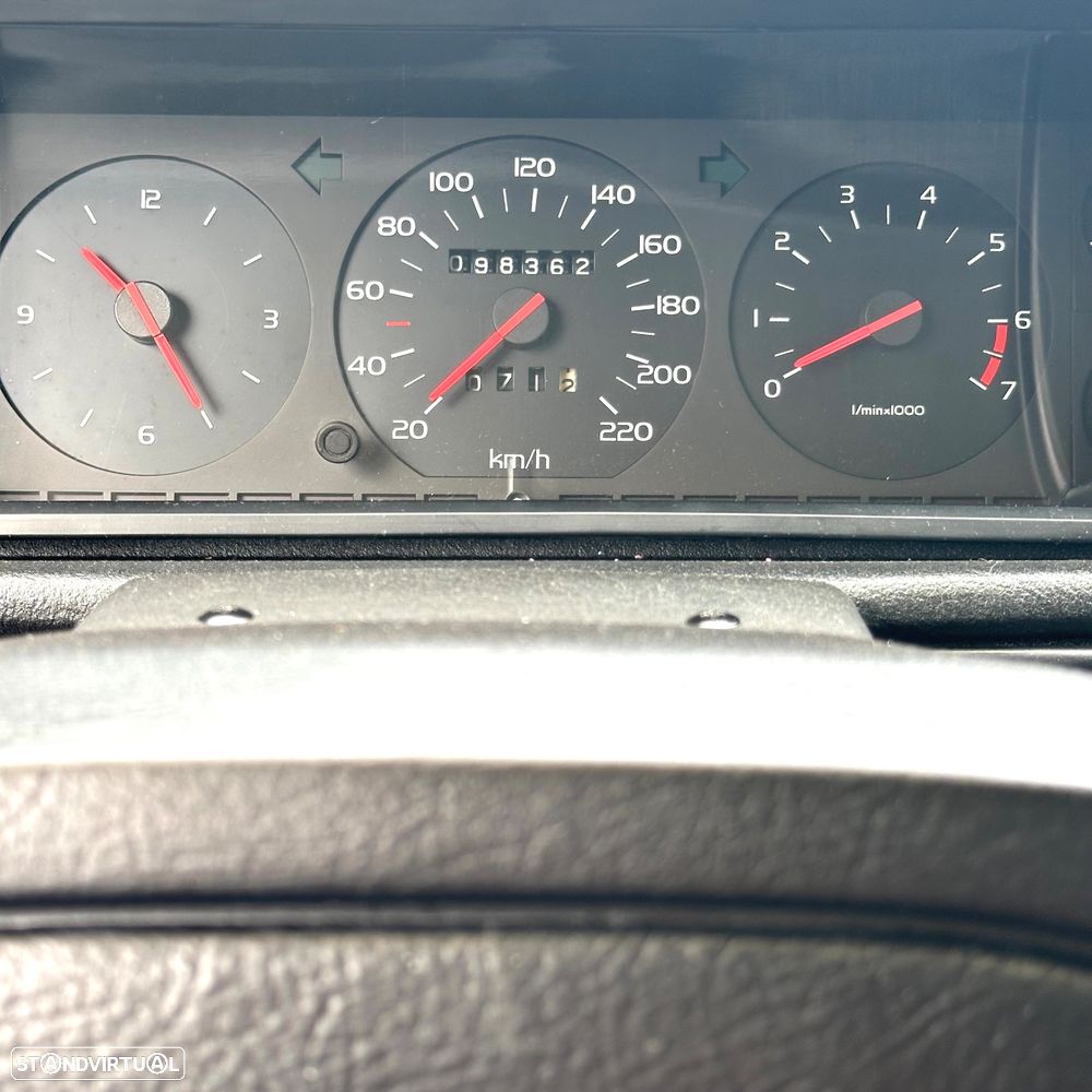Volvo 740 - 44