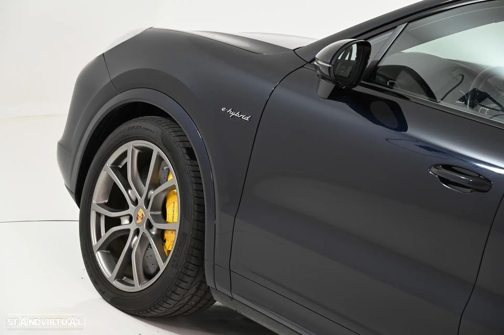 Porsche Cayenne Coupé Turbo S E-Hybrid - 14