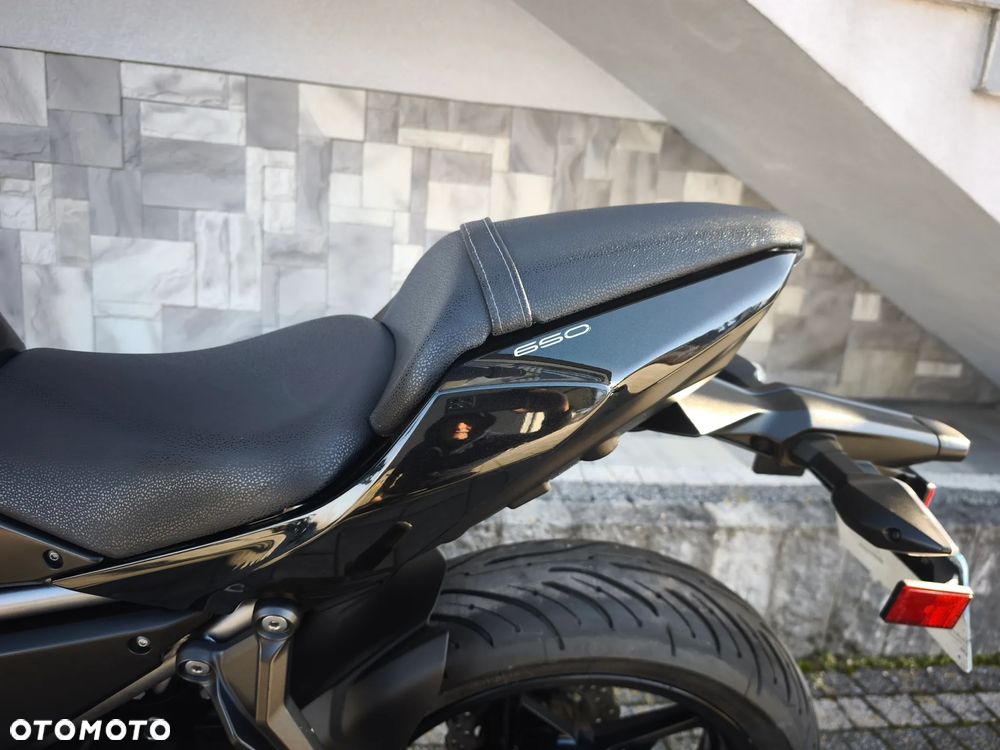 Kawasaki Z 650 - 11