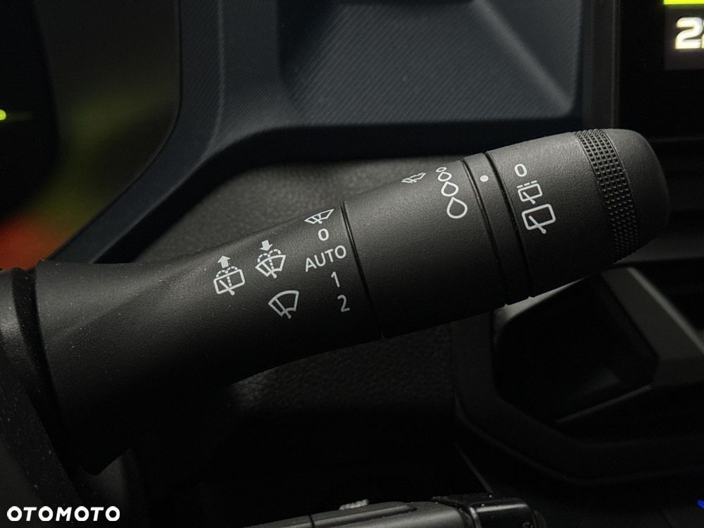 Dacia Duster 1.6 Full Hybrid 140 Journey MMT - 23