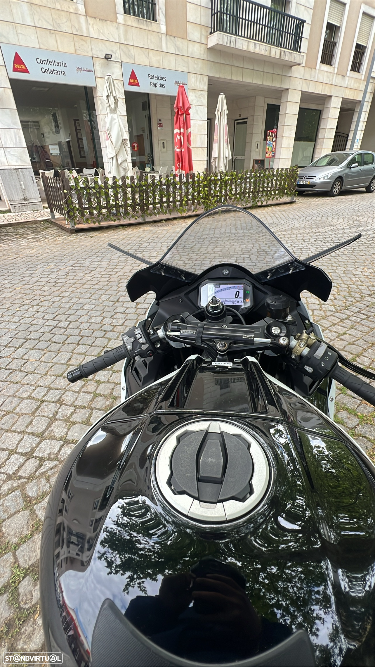 Kawasaki ZXR - 11
