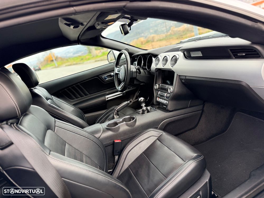 Ford Mustang Cabrio 2.3 Eco Boost - 9