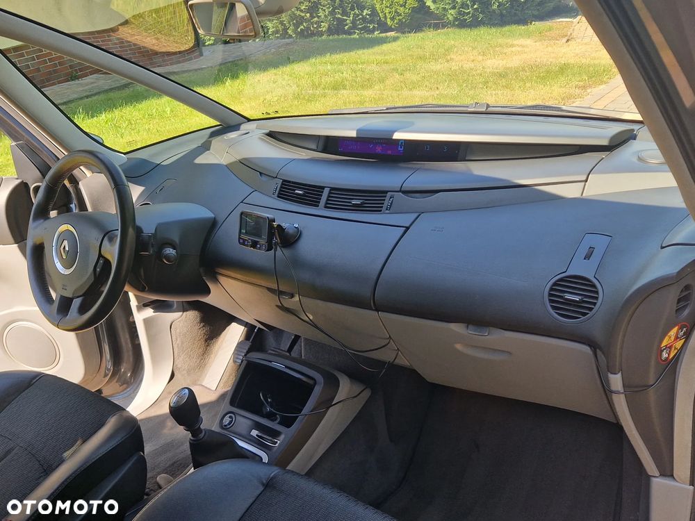 Renault Espace 2.0 Dynamique - 16