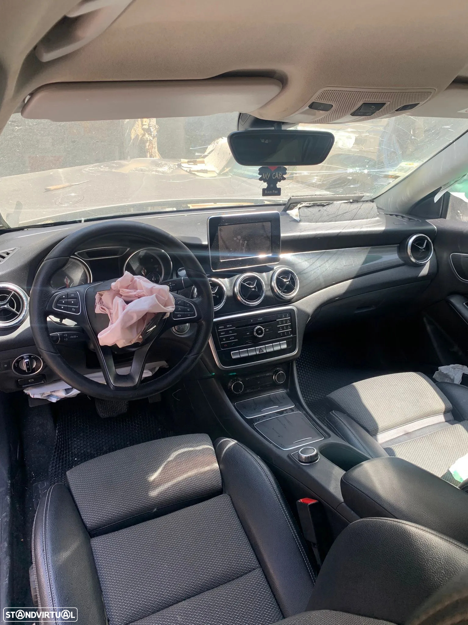Mercedes-Benz CLA 180d W117 (2017) para peças – 1.5 CDI 109cv - 3