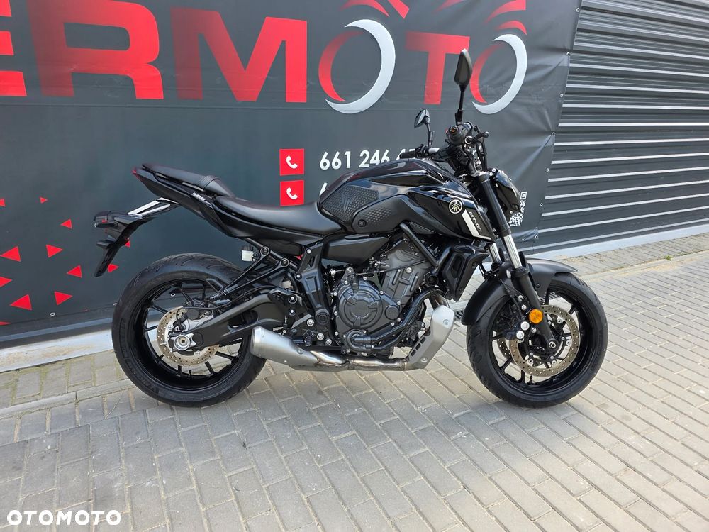 Yamaha MT - 24