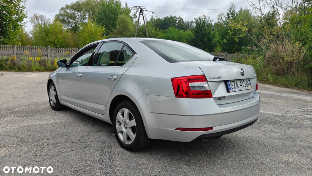 Skoda Octavia 1.4 TSI Style DSG - 6