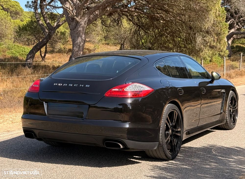 Porsche Panamera 3.0 V6 - 8