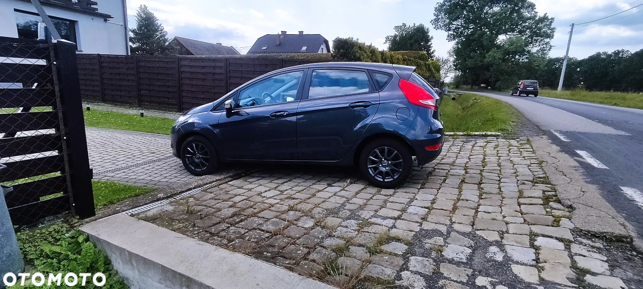 Ford Fiesta 1.25 Ambiente EU5 - 1