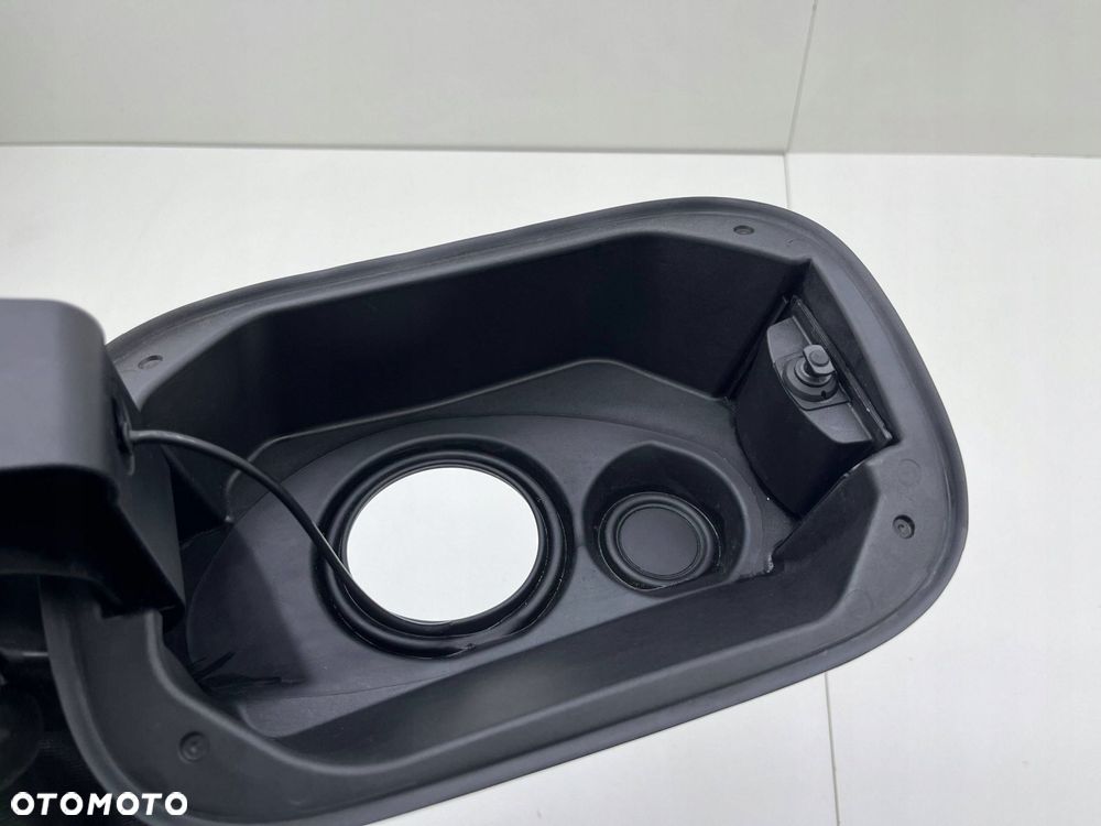 MERCEDES W247 GLB KLAPKA WLEWU PALIWA KOMPLET KOLOR-149 A2476303502 - 4