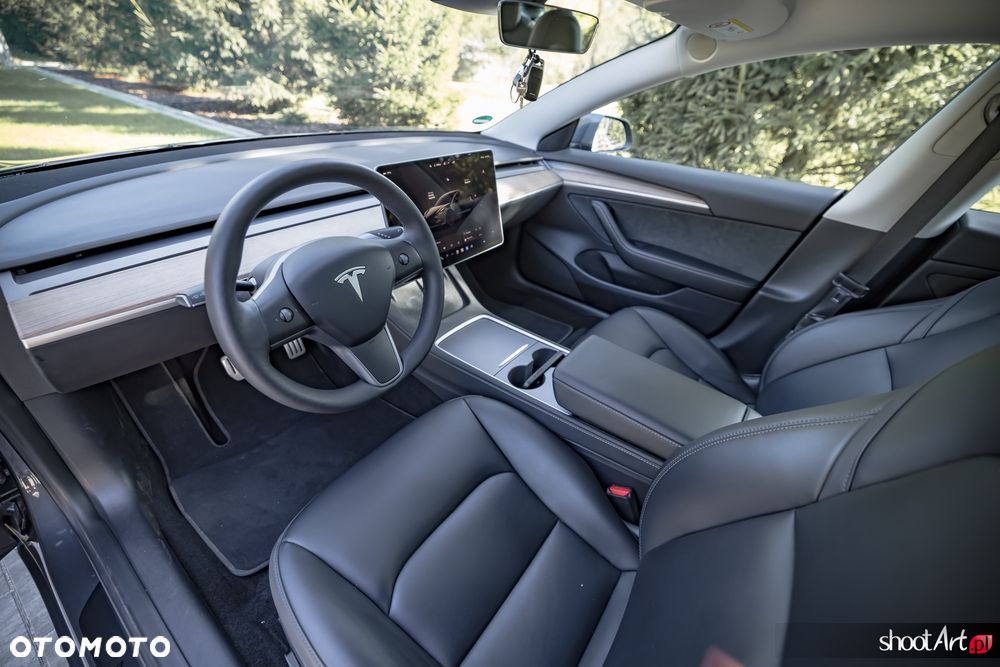 Tesla Model 3 - 15
