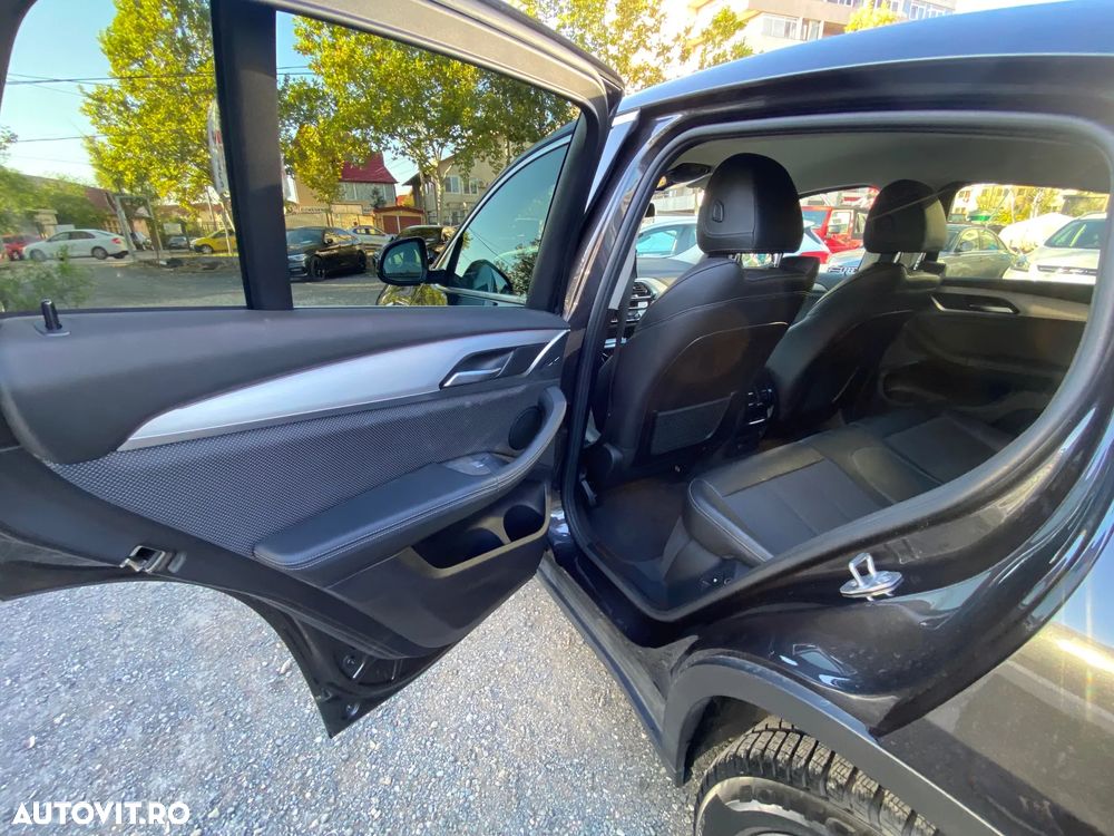 BMW X4 xDrive20d xLine - 27