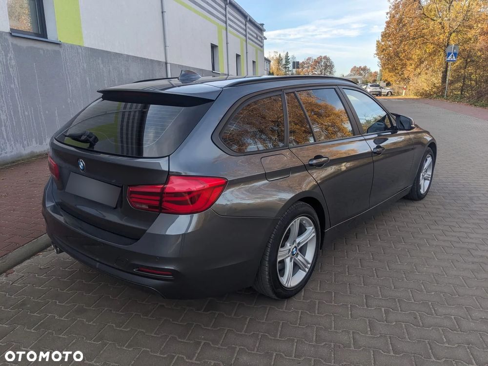 BMW Seria 3 320d xDrive Edition Luxury Line Purity - 11