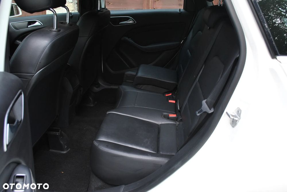 Mercedes-Benz Klasa B 200 (BlueEFFICIENCY) - 13