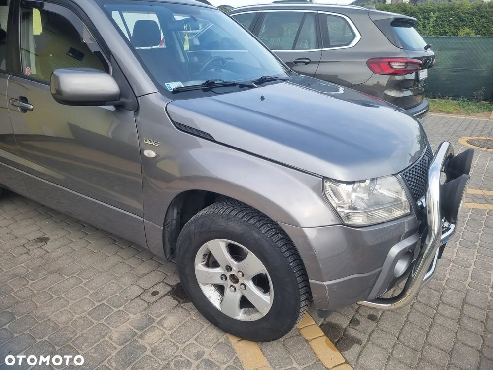 Suzuki Grand Vitara 1.9 DDiS Comfort DPF - 12
