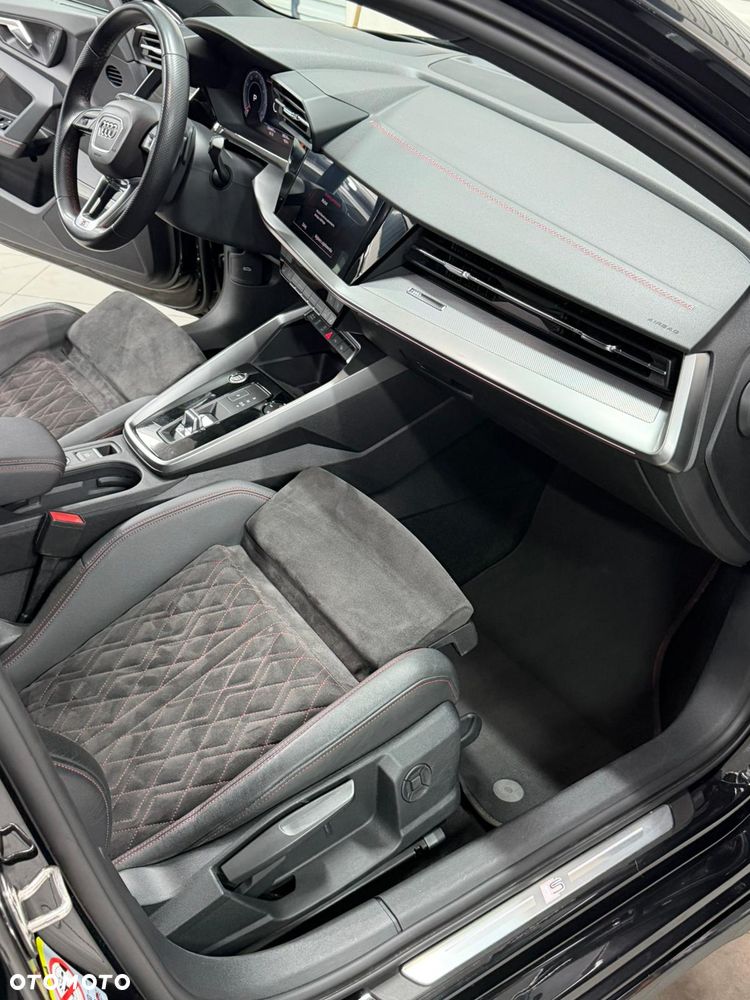 Audi A3 Limousine 35 TFSI mHEV S Line S tronic - 4