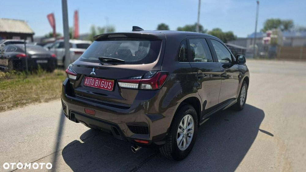 Mitsubishi ASX - 9