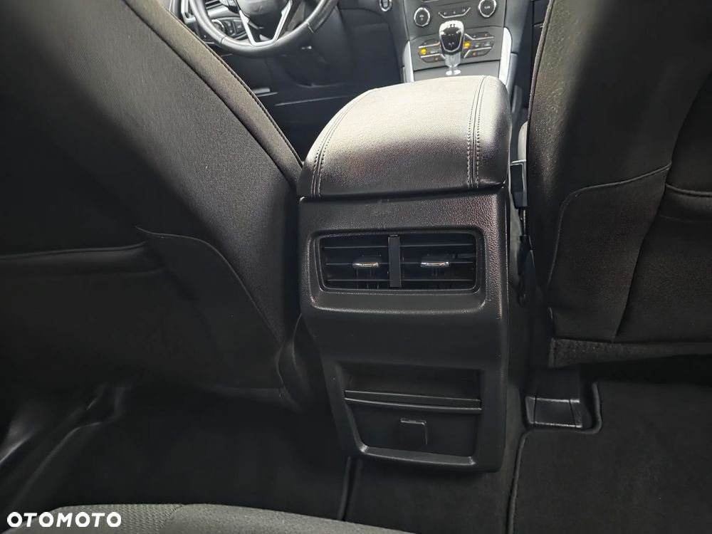 Ford S-Max 2.0 TDCi Titanium - 32