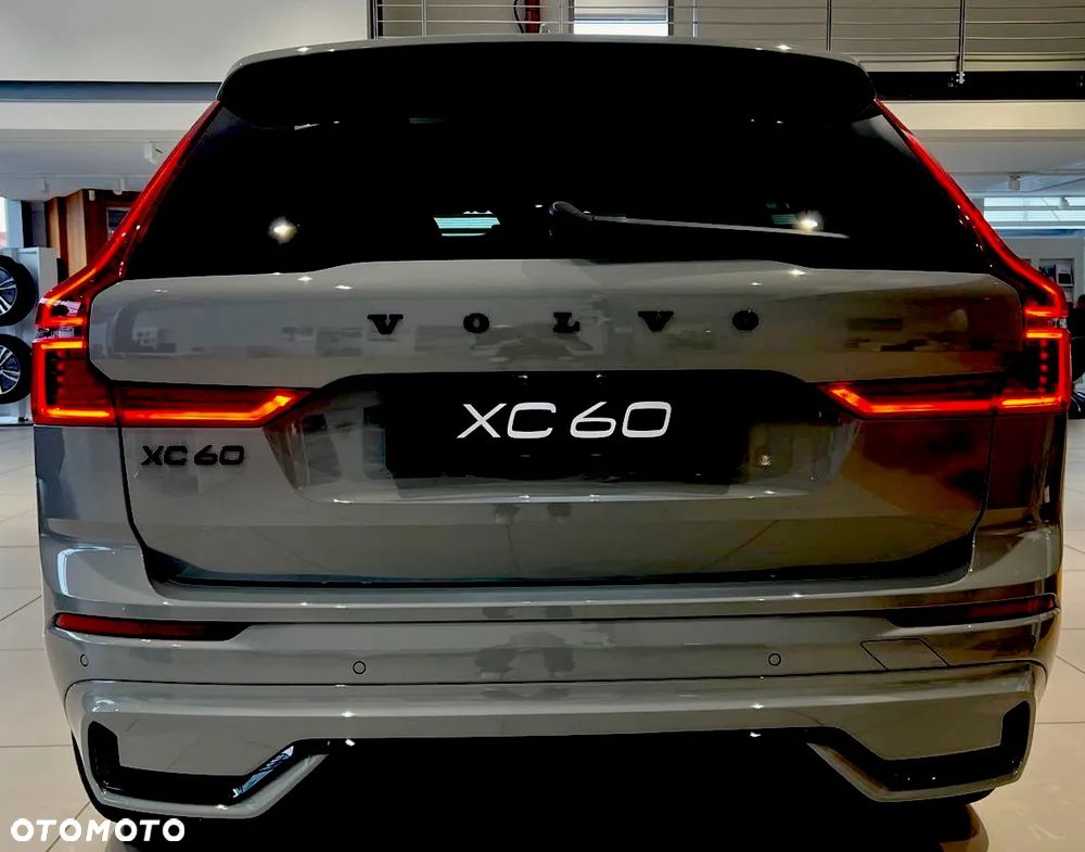 Volvo XC 60 T8 Plug-In Hybrid AWD Ultimate Black Edition - 14