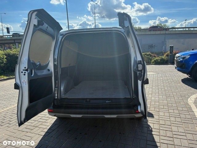 Nissan TOWNSTAR - 10