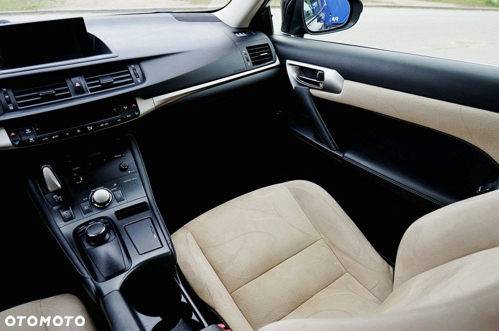 Lexus CT 200h Comfort EU6 - 12