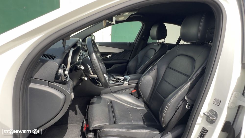 Mercedes-Benz C 300 h AMG Line - 12