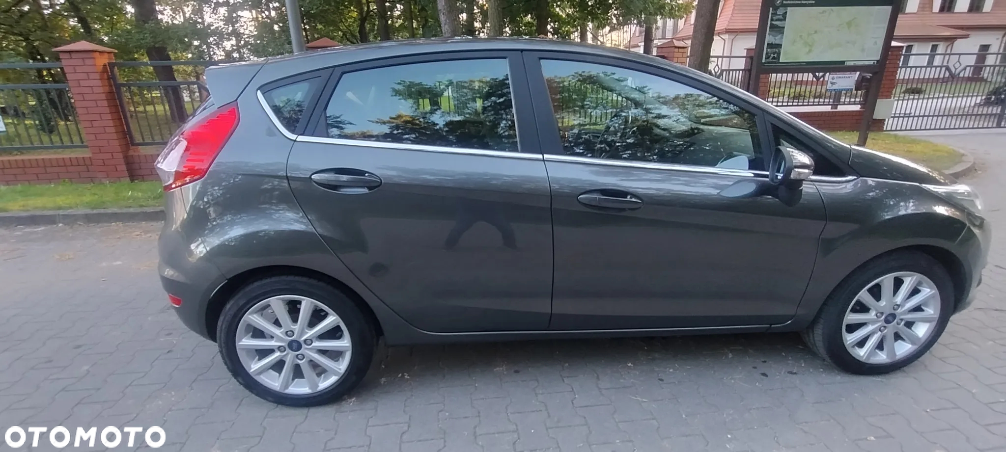 Ford Fiesta 1.0 EcoBoost Start-Stop Titanium - 10