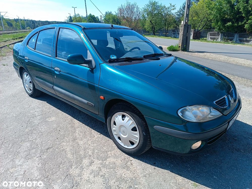 Renault Megane 1.4 RN 16V - 1