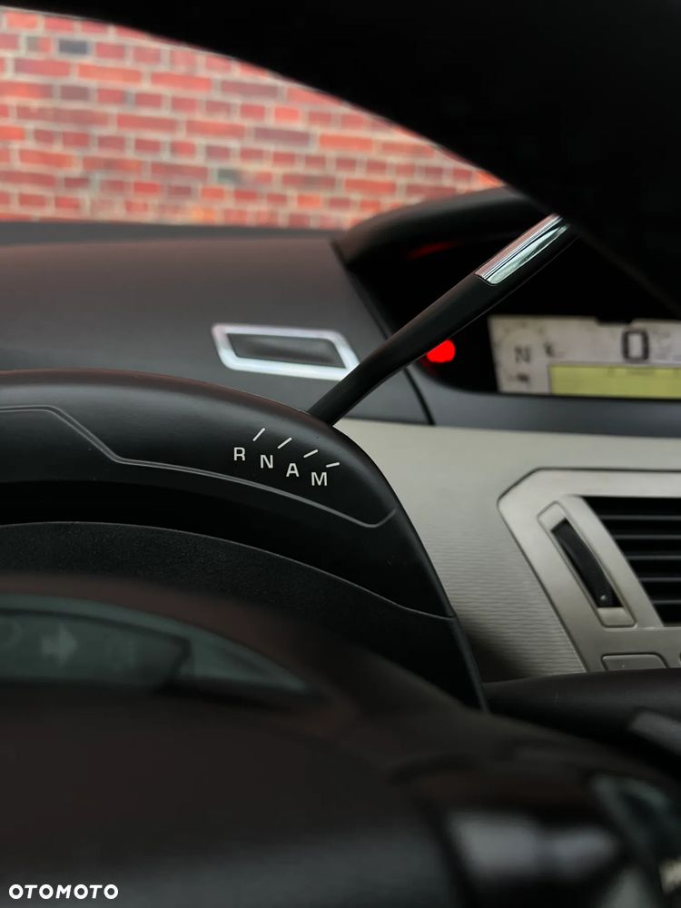 Citroën C4 Picasso - 24