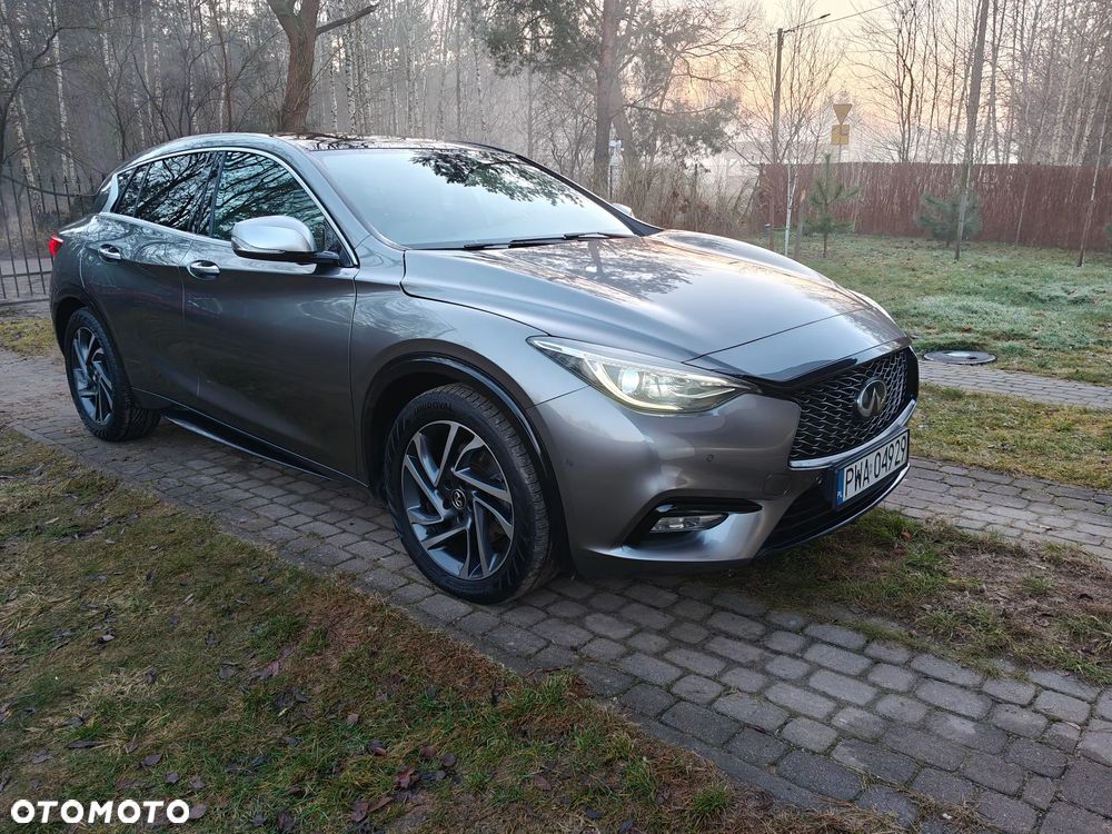 Infiniti Q30 2.2d DCT Premium - 10