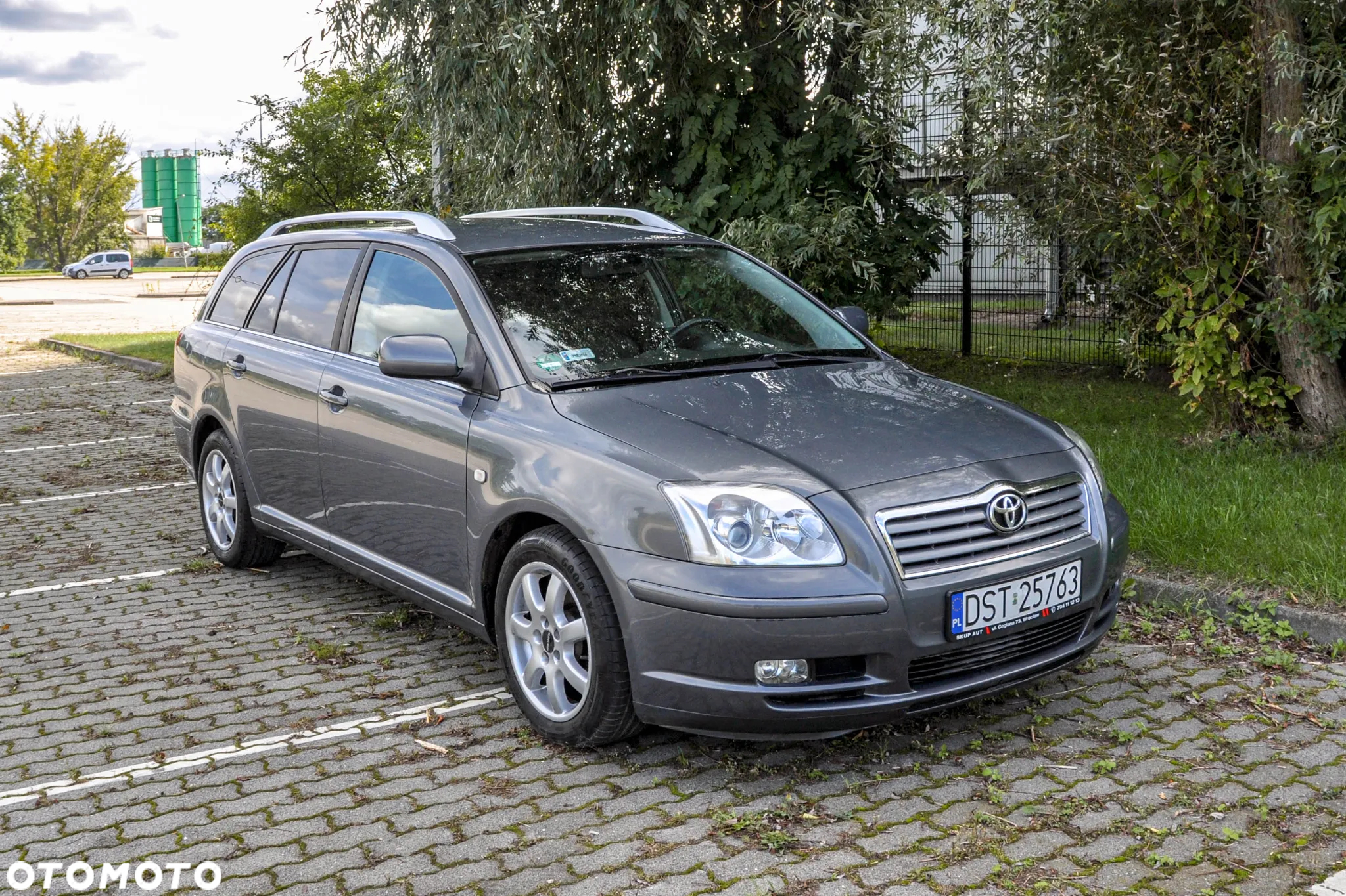Toyota Avensis - 6